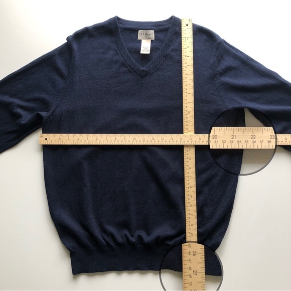 L.L. Bean Men’s Navy Blue Cotton Cashmere V-Neck Knit Sweater M Medium - Picture 11 of 12